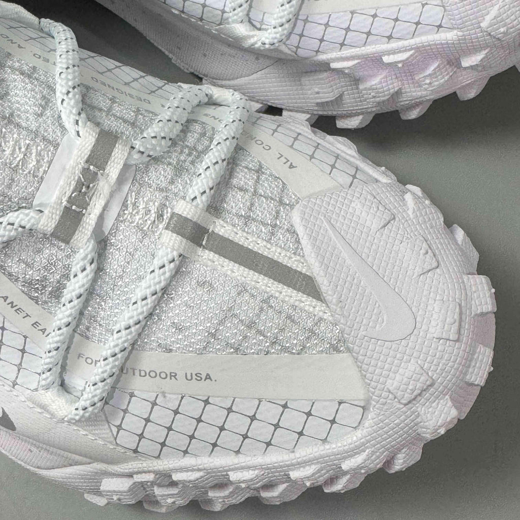 Nike ACG Mountain Fly Low Gore-Tex SE 'Triple White'