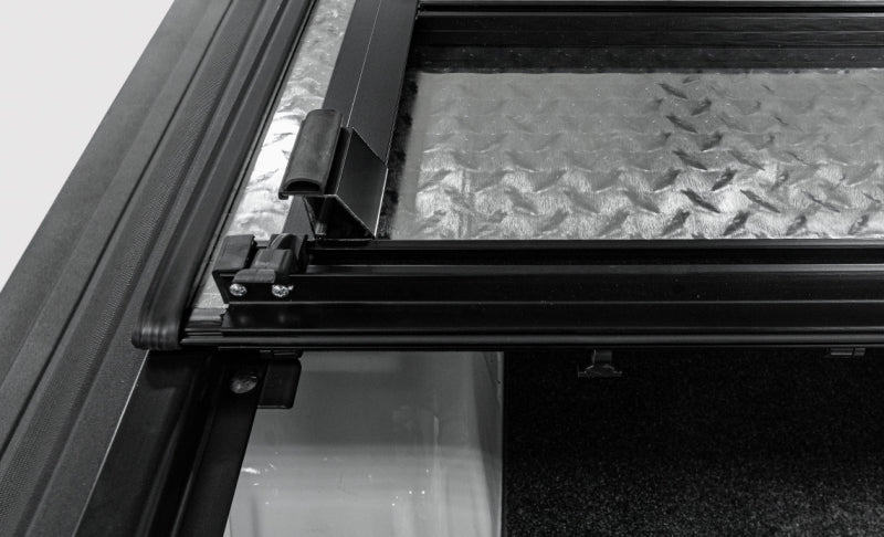 Access LOMAX Tri-Fold Cover 19+ RAM 1500 - 5ft 7in Bed w/o Multifunction Tailgate (Carbon Fiber) B5040039