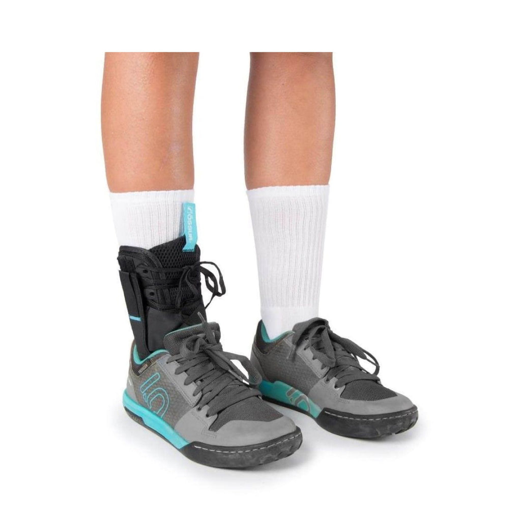 Ossur® FormFit® Low Profile / Stirrup Ankle Brace with Figure 8, Large B-212000004
