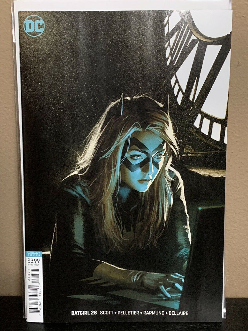 Batgirl #28 Joshua Middleton Cover B Variant DC Comics 2018