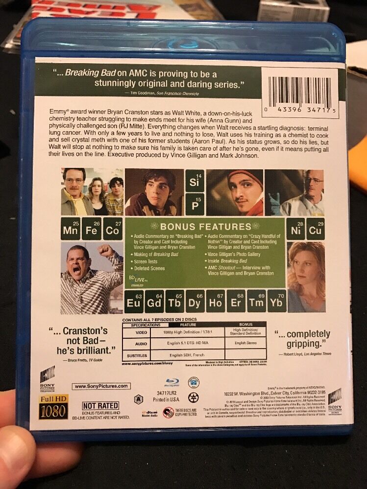 Breaking Bad: The Complete First Season (Blu-ray Disc, 2010, 2-Disc Set)