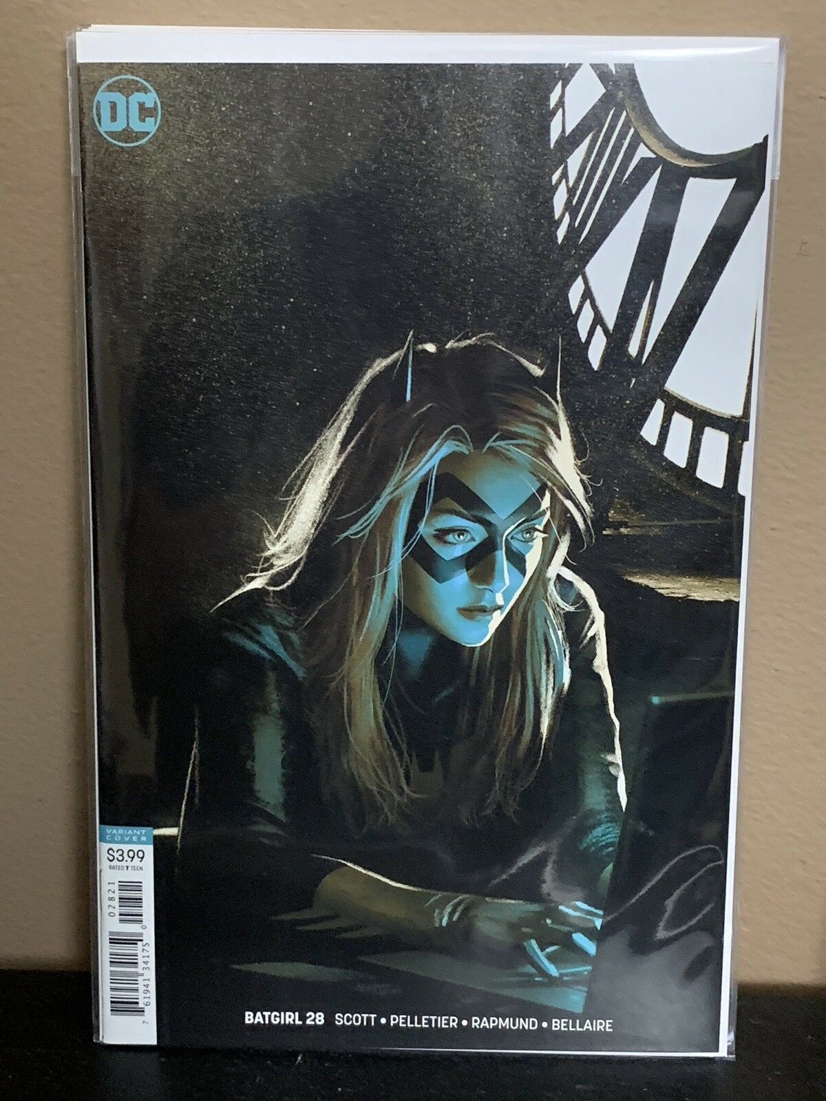 Batgirl #28 Joshua Middleton Cover B Variant DC Comics 2018