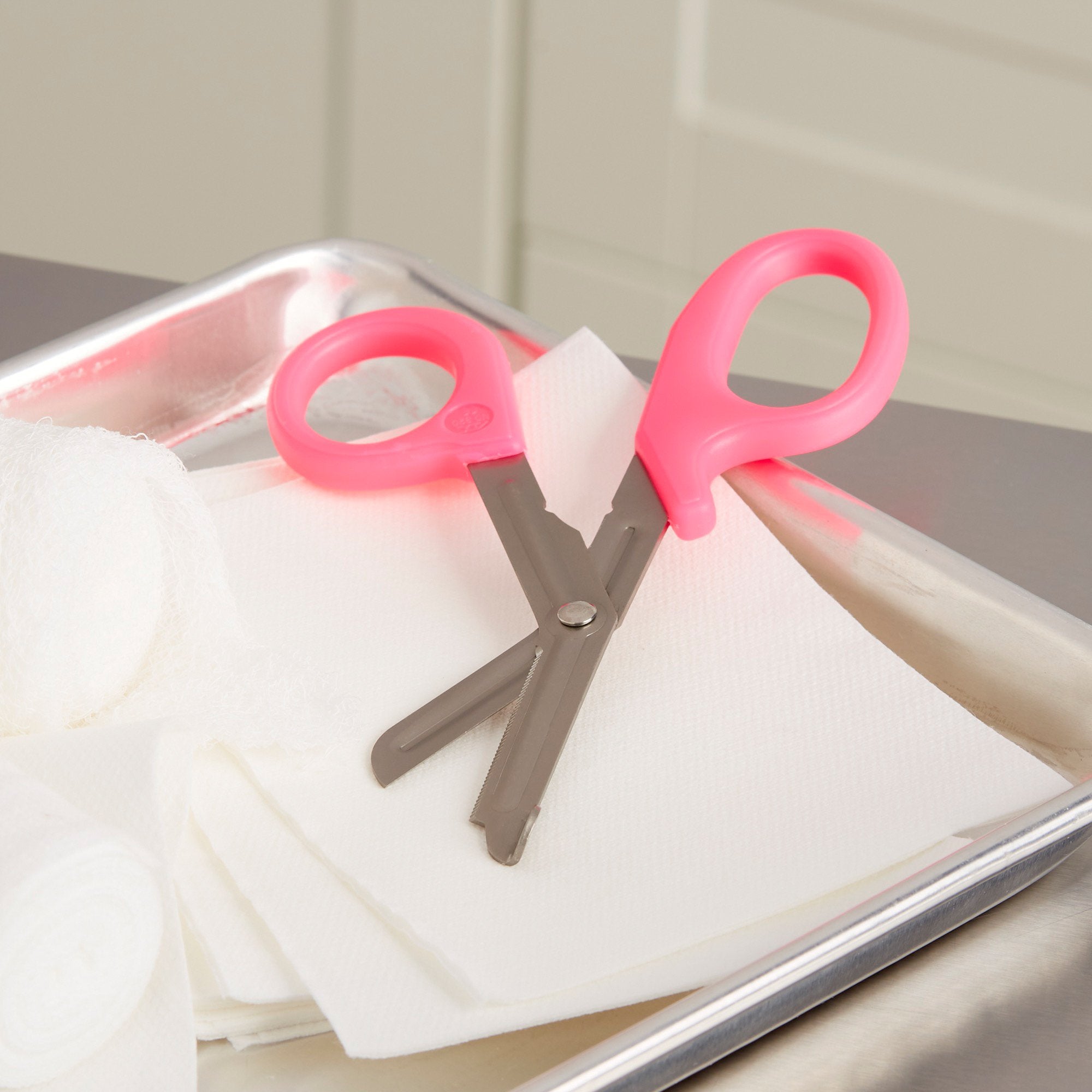 McKesson Medicut™ Trauma Shears, Pink, 7.25 Inch Length 320NPMM