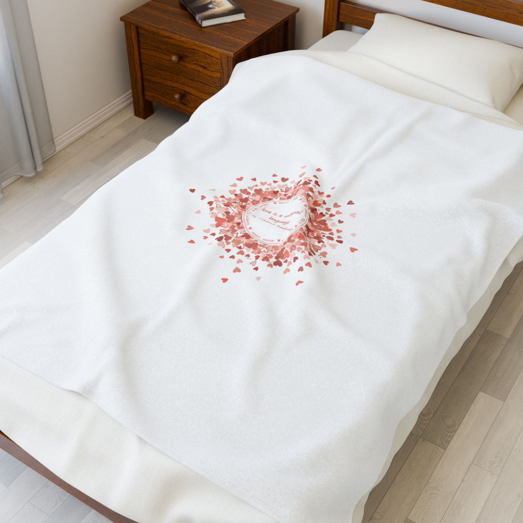 Tiny Heart Confetti Wreath Blanket | Velveteen Plush Blanket