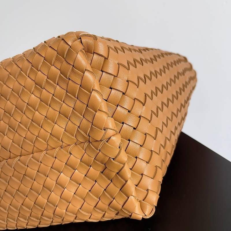Bottega Veneta Medium Intreccio Leather Bag Tote