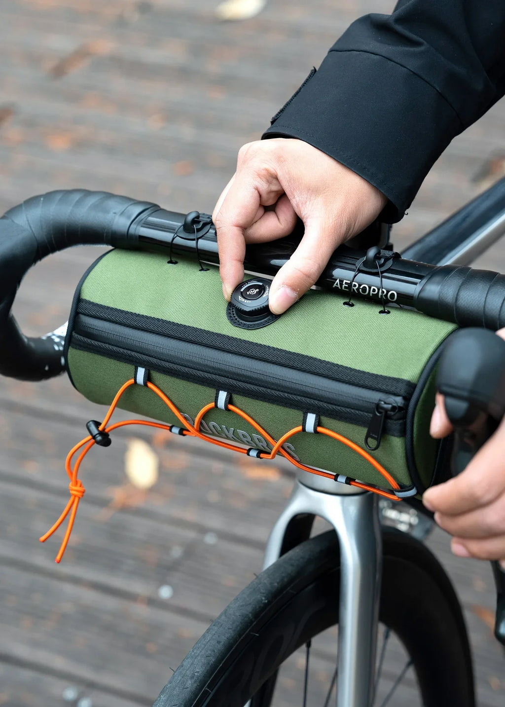 ROCKBROS Round Bike Handlebar Bag-road to sky
