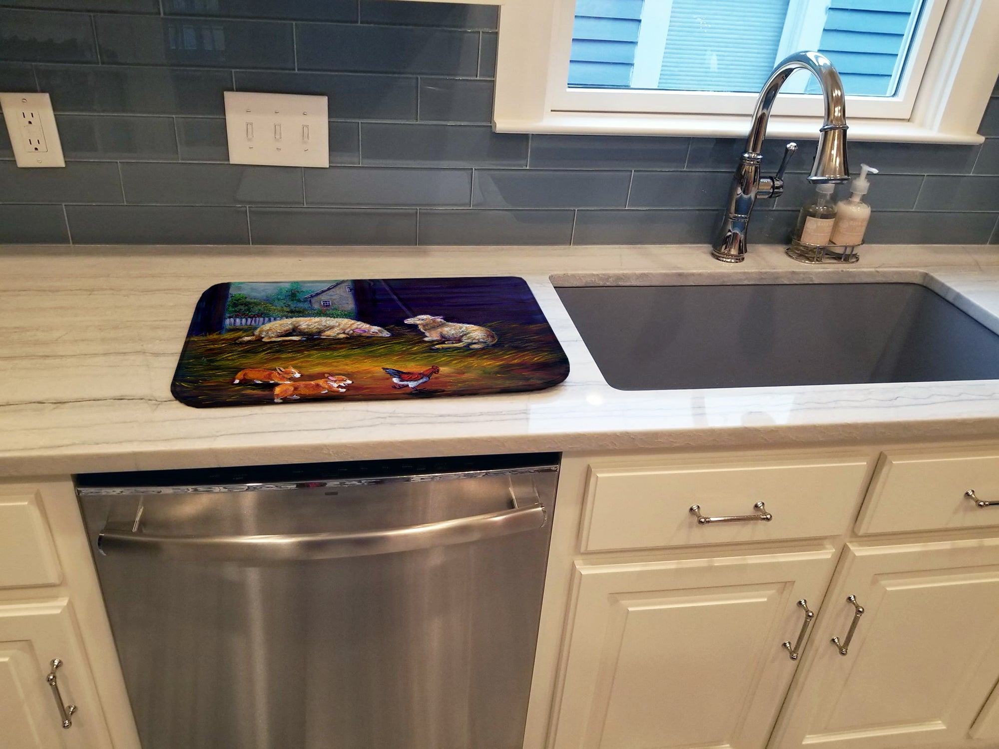 Corgi Chaos in the barn with sheep Dish Drying Mat Absorbent Dish Drying Mat Pad for Kitchen Counter Dish Drainer Mat for Countertop, 14 x 21", Multicolor