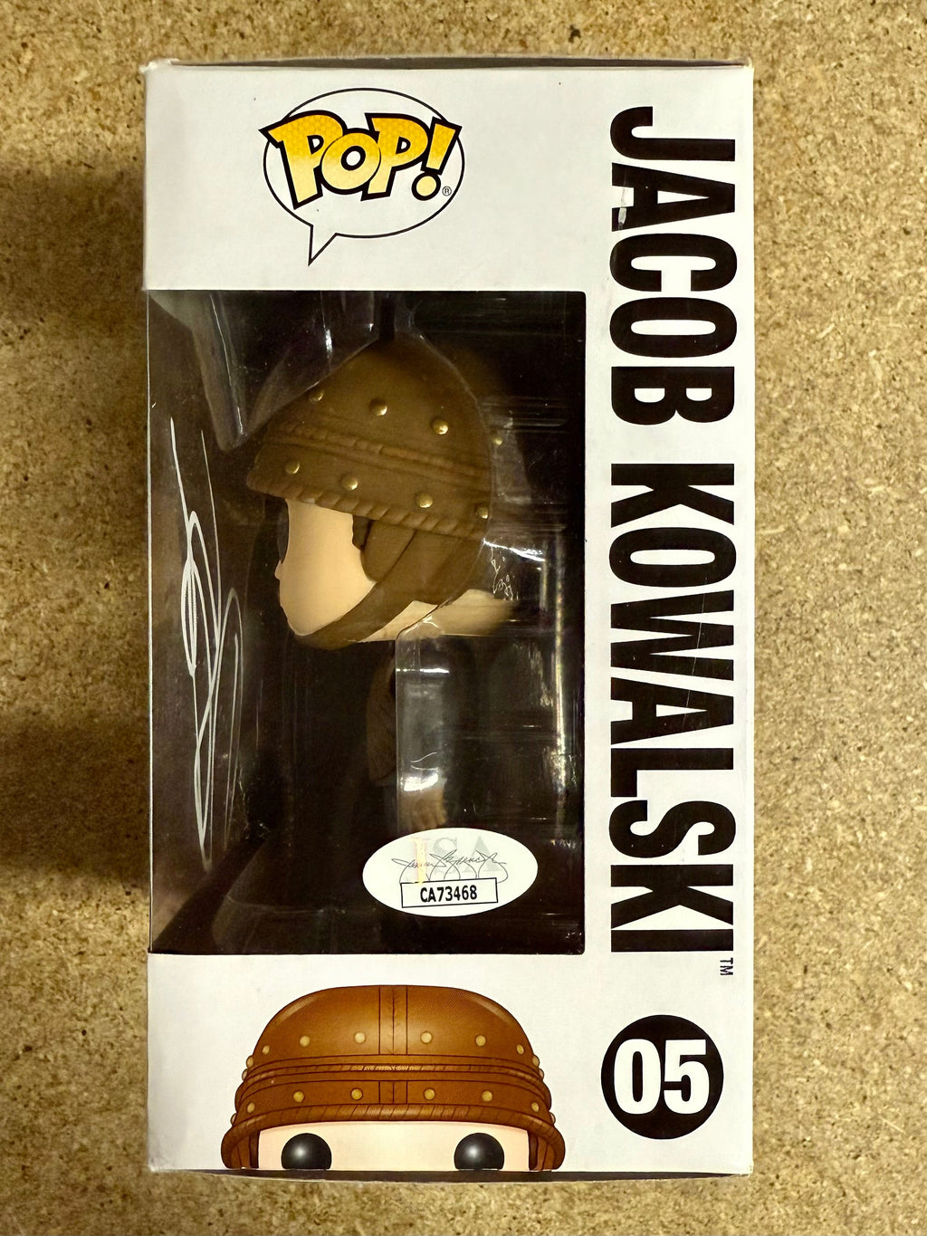 Dan Fogler Signed Fantastic Beasts Jacob Kowalski Funko Pop! #05 With JSA COA