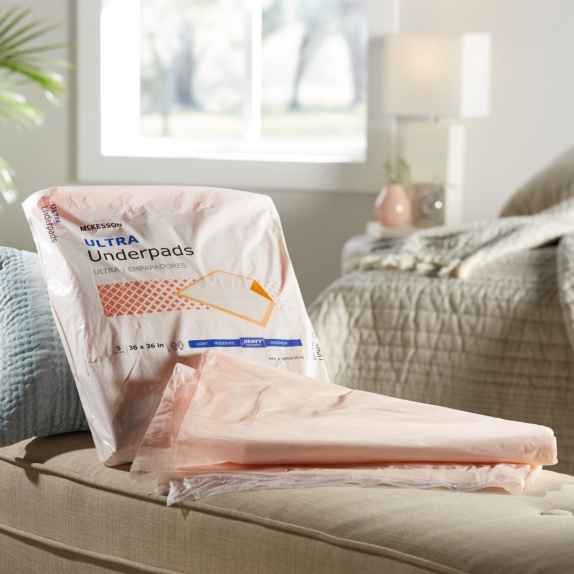 McKesson Ultra Heavy Absorbency Underpad, 36 x 36 Inch UPHV3636