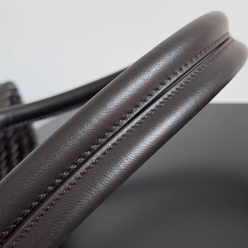Bottega Veneta Medium Intreccio Leather Bag Tote