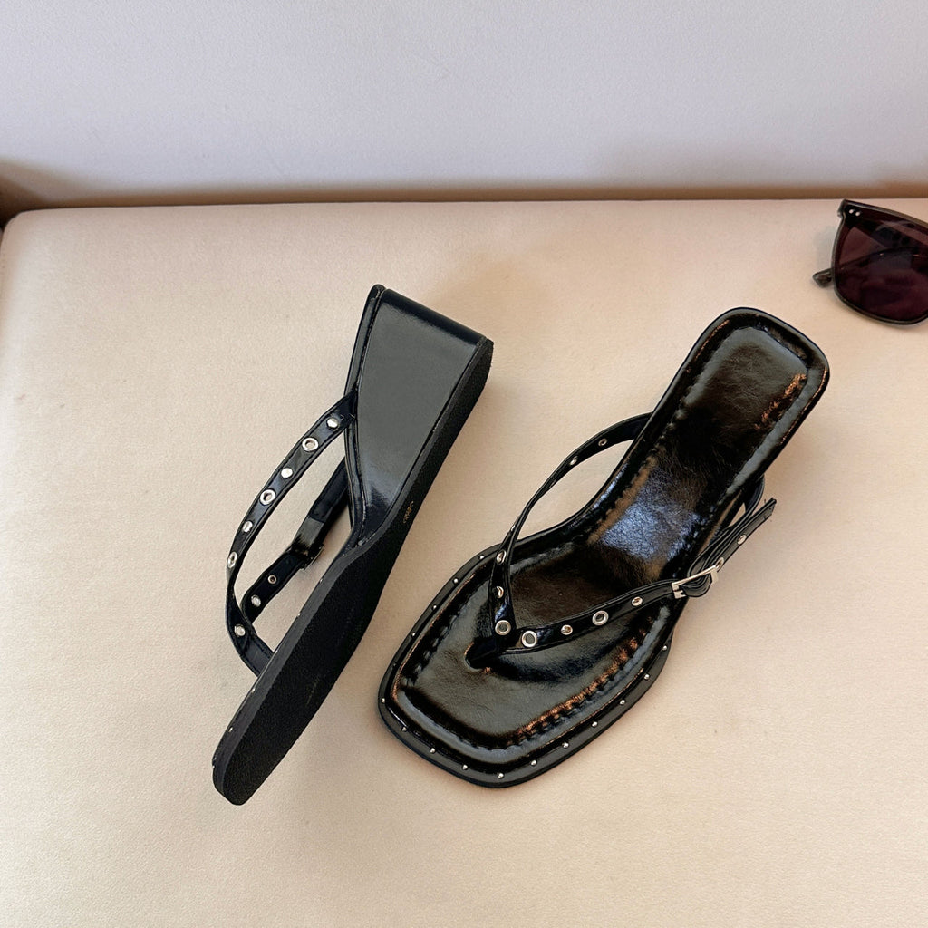 Women's Black Studded Thong Slippers, Soft Sole Casual Minimalist High Heel Flip Flops, 2026 New, Outdoor Summer Wear