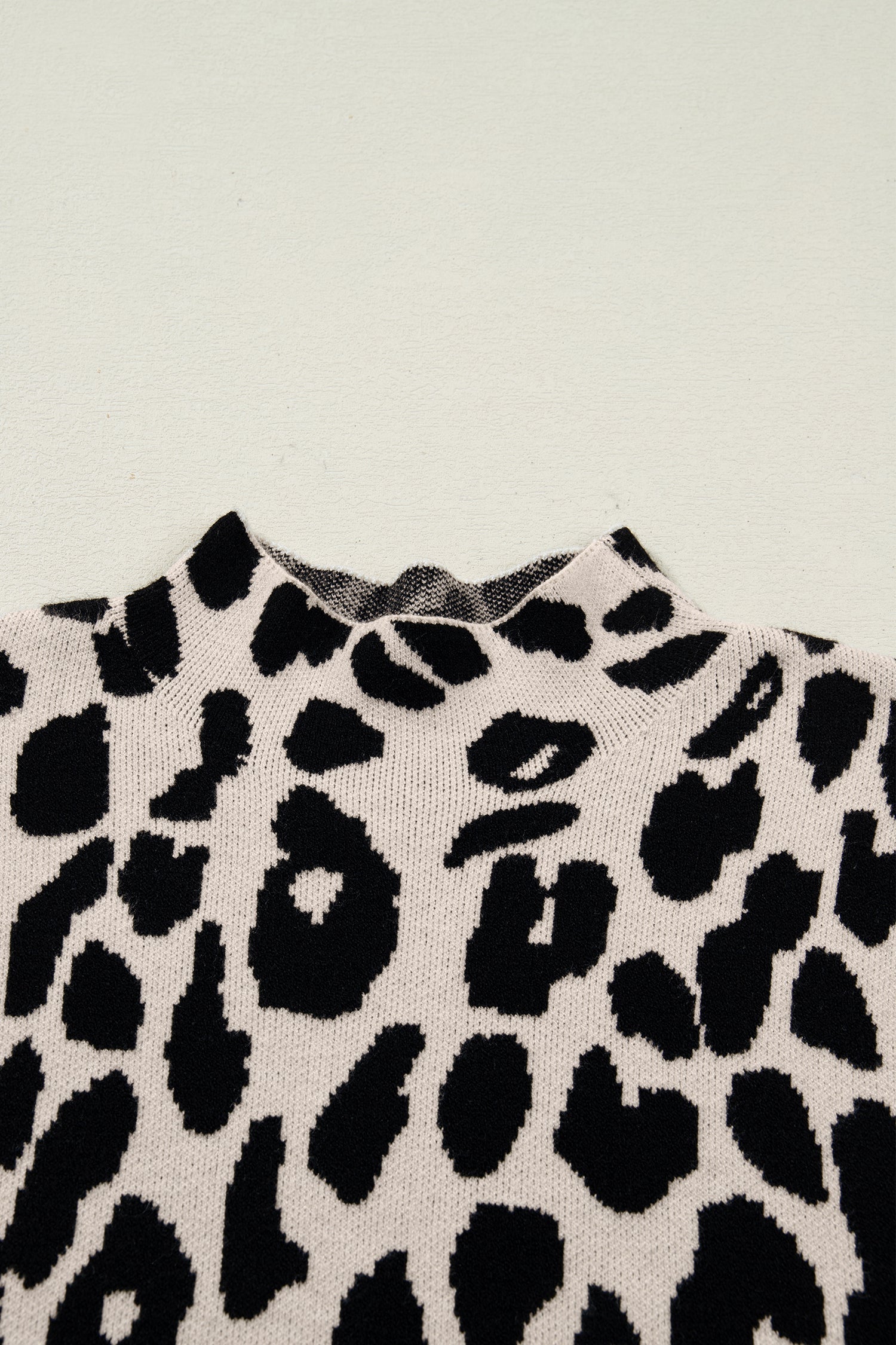 Black Leopard Print High Neck Short Sleeve Sweater