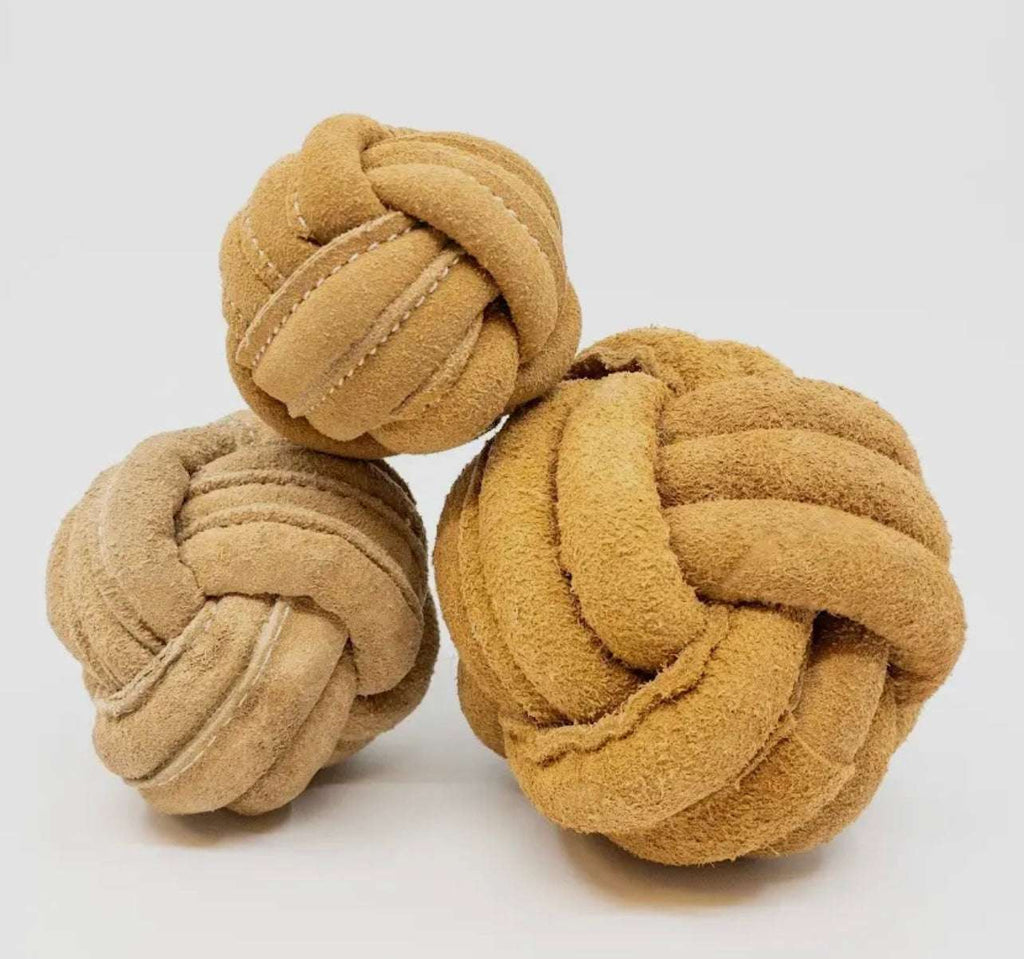 🐶🟤Huggle-Hide® Natural Leather Ball Dog Toy