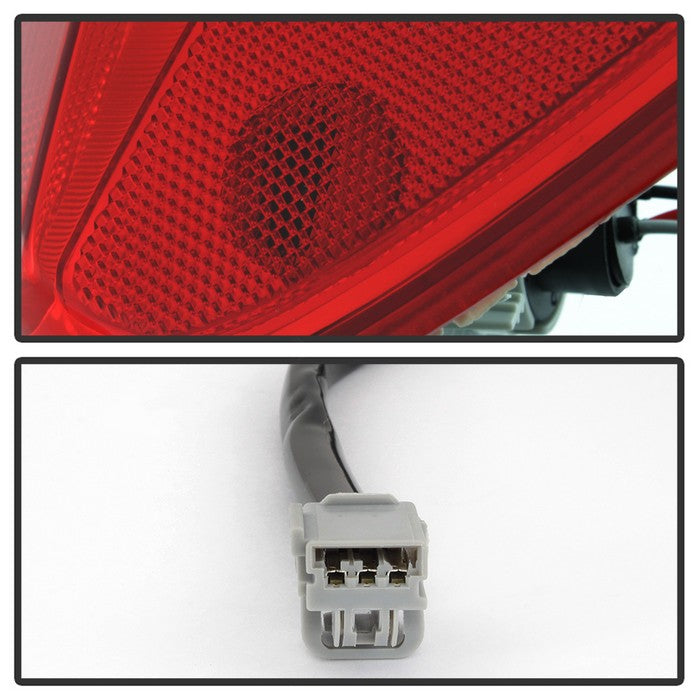 SPYDER xTune 16-17 Chevrolet Cruze OEM Tail Light - OEM Outer Right (ALT-JH-CCRZ17-OE-OR) 9942365
