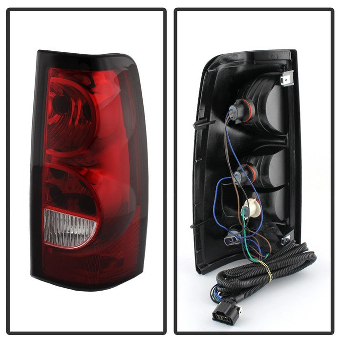 SPYDER xTune 03-06 Chevrolet Silverado 1500 (w/o Stepside) Tail Light - OEM Right (ALT-JH-CS03-OE-R) 9037962