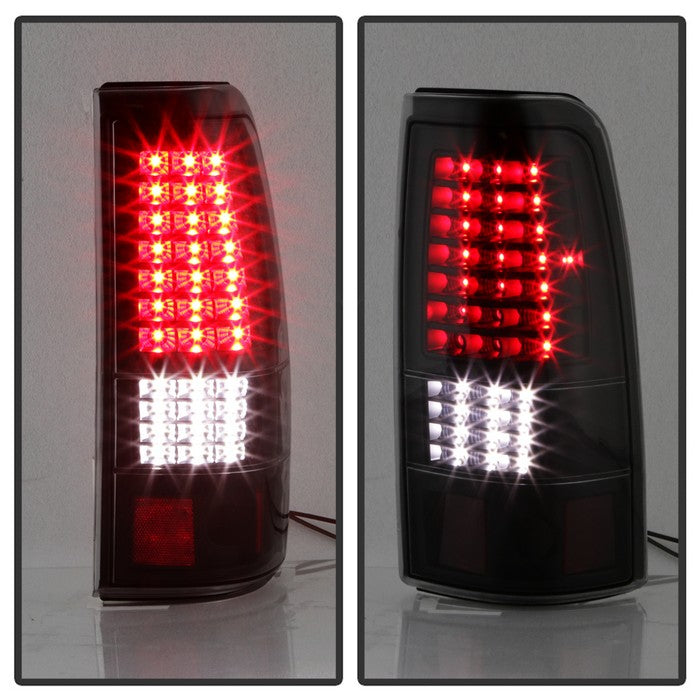 SPYDER xTune 03-06 Chevrolet Silverado 1500 LED Tail Lights - Black Smoke (ALT-JH-CSIL03-LED-BSM) 9037641