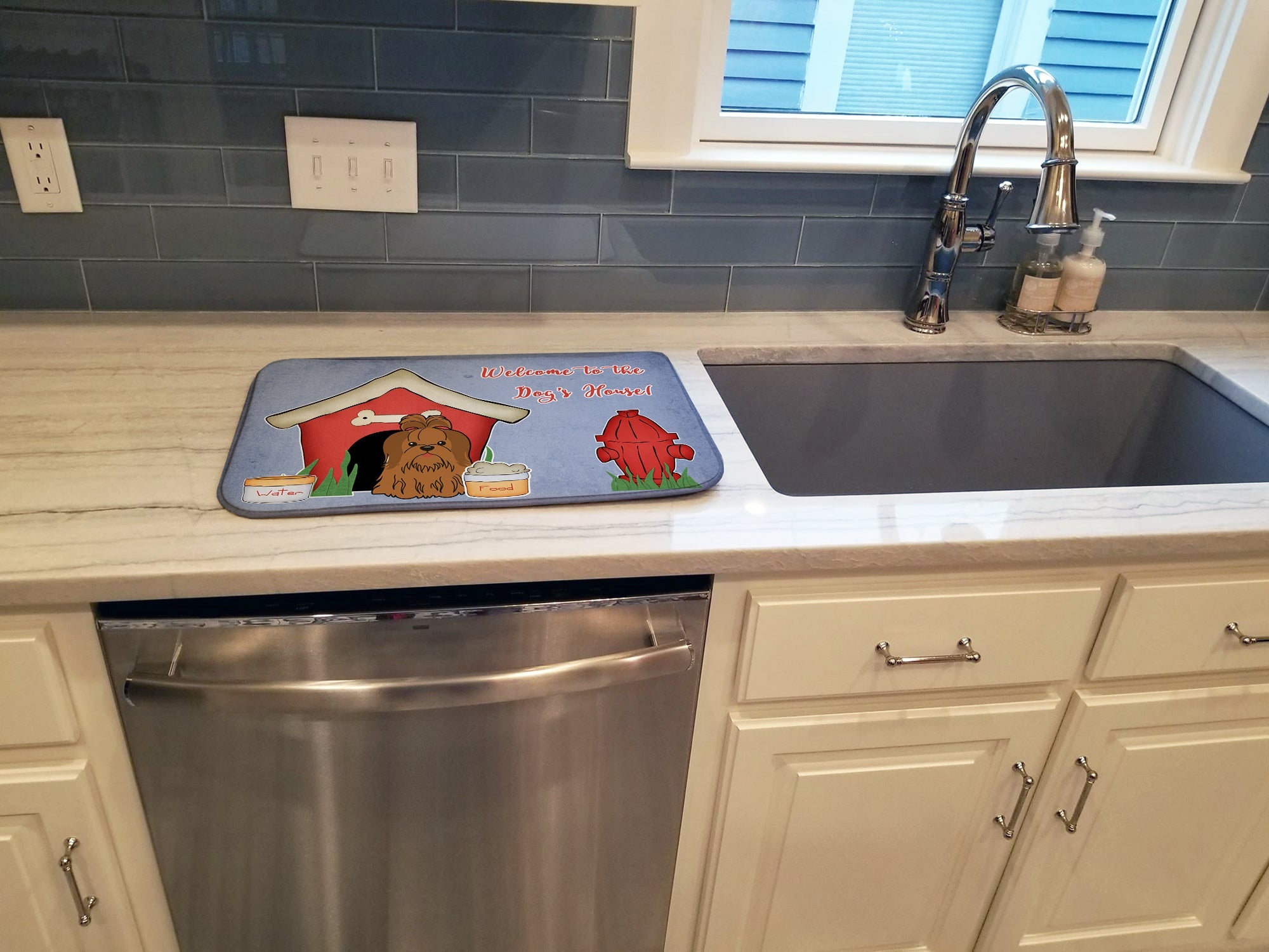 Dog House Collection Shih Tzu Silver Chocolate Dish Drying Mat Absorbent Dish Drying Mat Pad for Kitchen Counter Dish Drainer Mat for Countertop, 14 x 21", Multicolor
