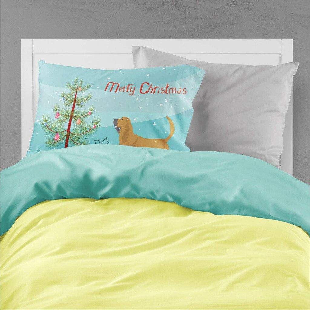 Bloodhound Merry Christmas Tree Standard Pillowcase Lightweight Super Soft Easy Care Decorative Artwork Pillowcase, Standard