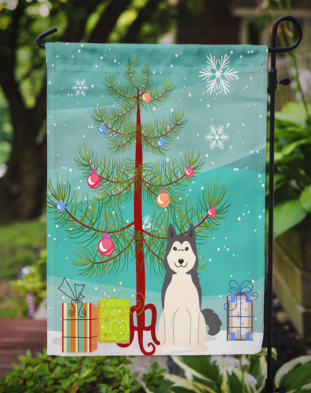 Merry Christmas Tree West Siberian Laika Spitz Garden Flag Mailbox Decorative Yard Banner Outside Patio Artwork for Flower Beds, Garden Size, Multicolor