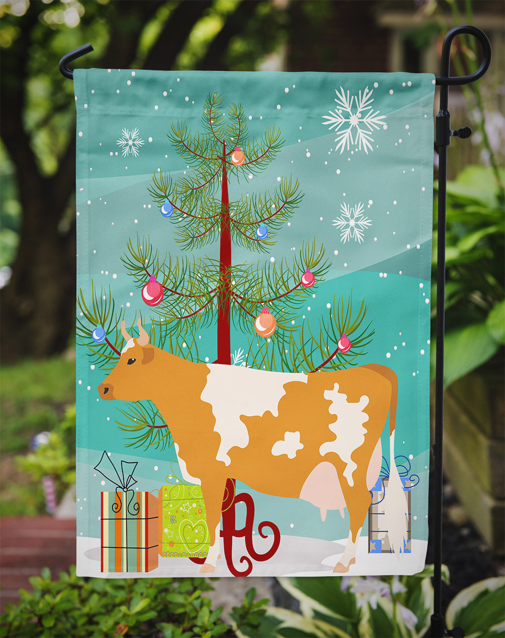 Guernsey Cow Christmas Garden Flag Mailbox Decorative Yard Banner Outside Patio Artwork for Flower Beds, Garden Size, Multicolor
