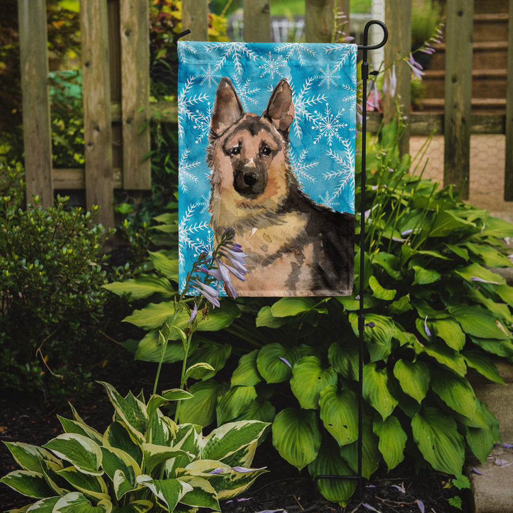 German Shepherd Winter Garden Flag Mailbox Decorative Yard Banner Outside Patio Artwork for Flower Beds, Garden Size, Multicolor