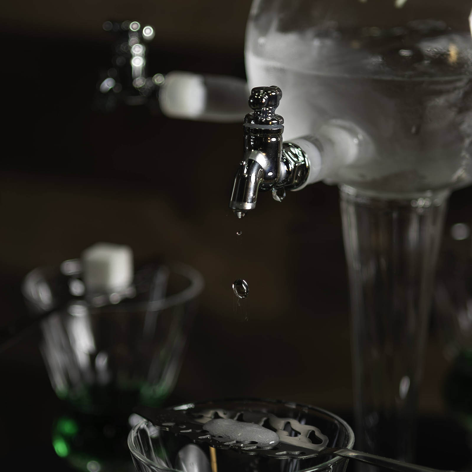 BarConic® Absinthe Fountain - Globe - 4 spout - 34 ounce