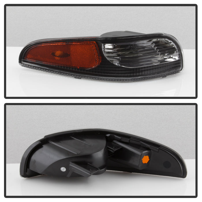 SPYDER xTune Chevy Corvette 97-04 Bumper Signal Lights - Black CBL-JH-CCORV97-AM-BK 9036590