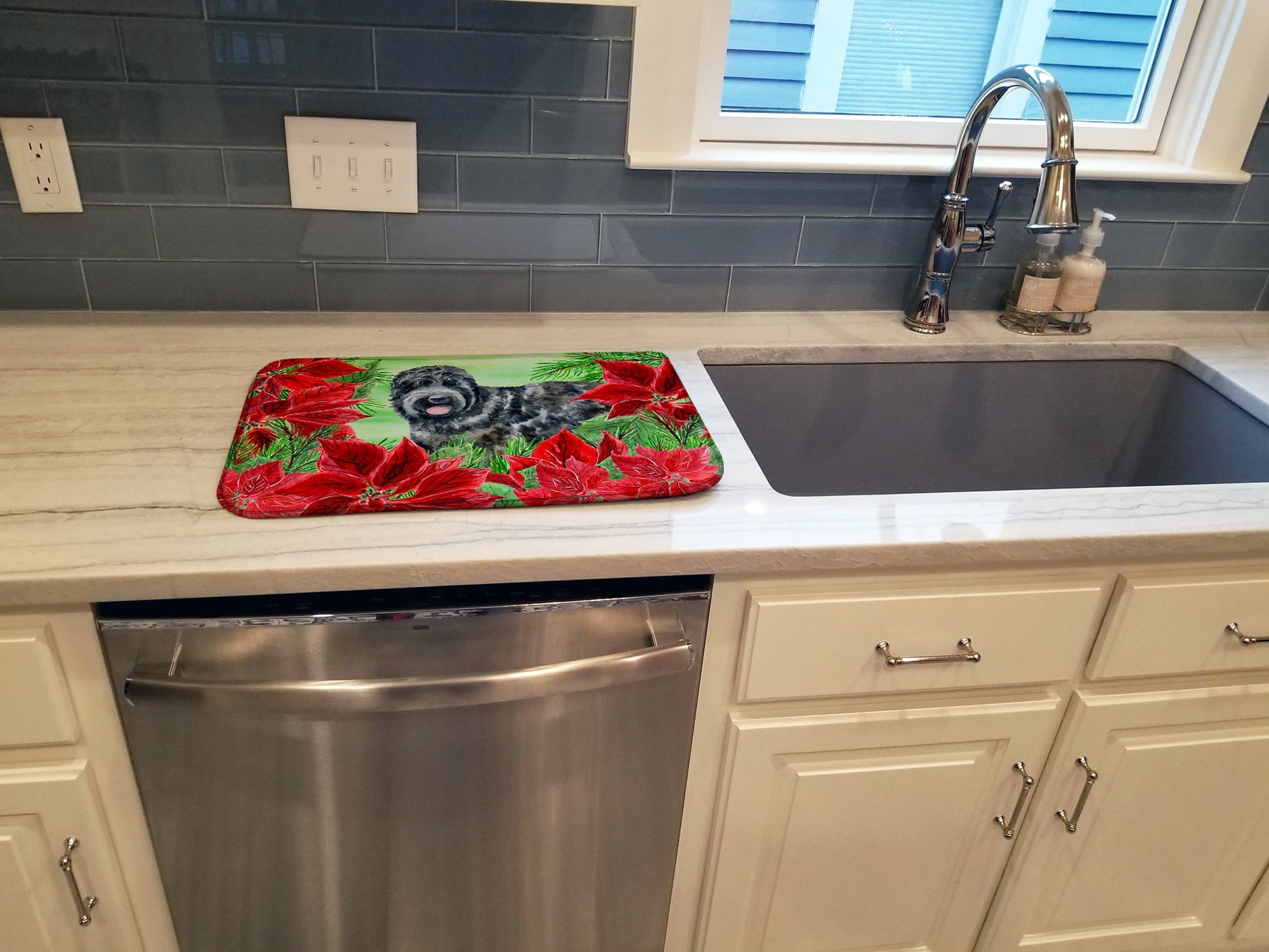 Black Russian Terrier Poinsettas Dish Drying Mat Absorbent Dish Drying Mat Pad for Kitchen Counter Dish Drainer Mat for Countertop, 14 x 21", Multicolor