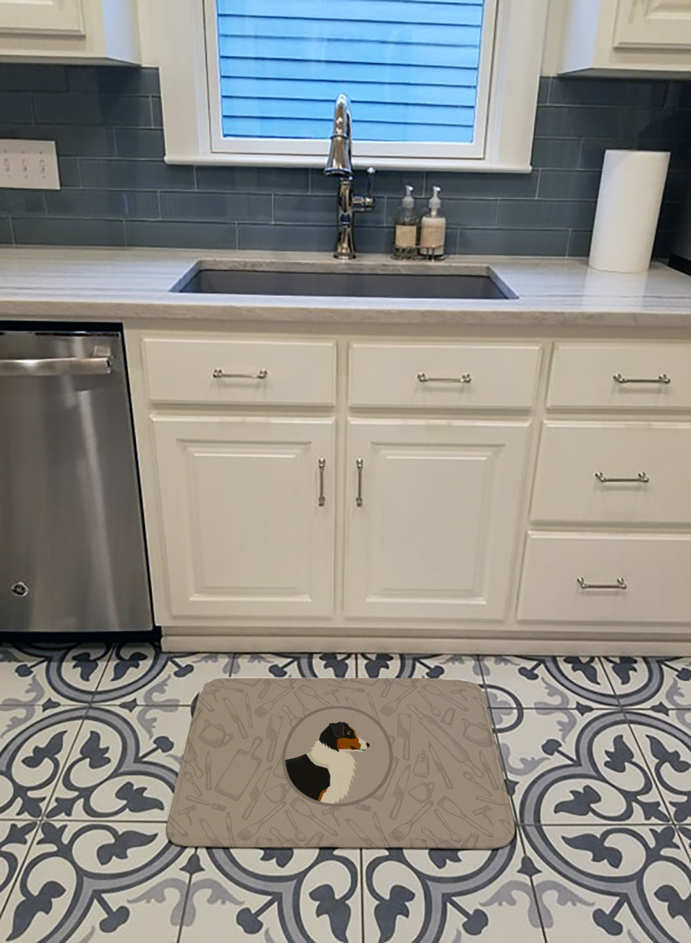 Australian Shepherd In the Kitchen Memory Foam Kitchen Mat Machine Washable Anti-Fatigue Cushion Comfort Bath or Kitchen Rug