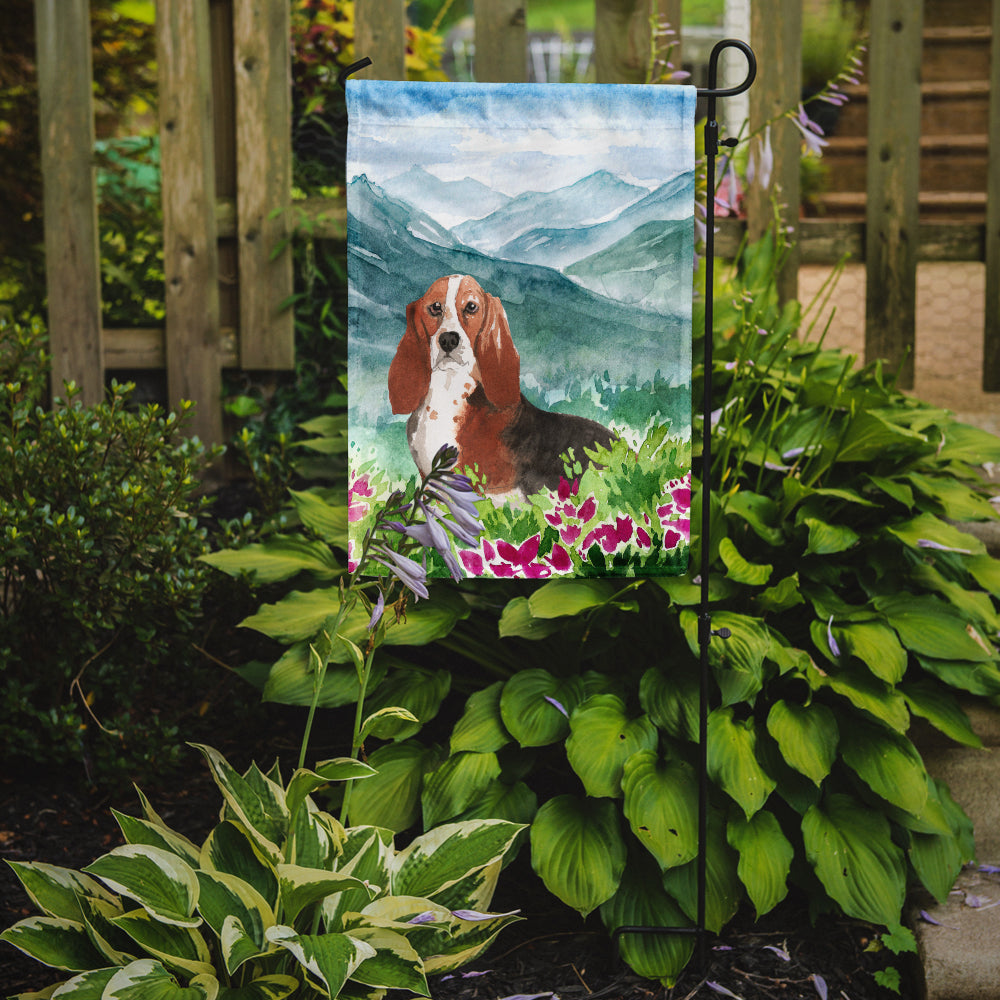 Mountain Flowers Basset Hound Garden Flag Mailbox Decorative Yard Banner Outside Patio Artwork for Flower Beds, Garden Size, Multicolor