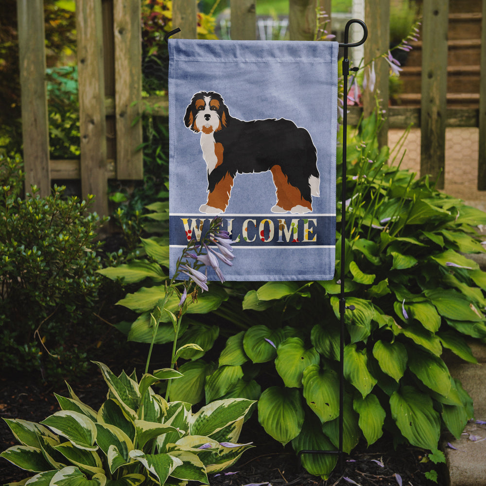 Bernedoodle Welcome Garden Flag Mailbox Decorative Yard Banner Outside Patio Artwork for Flower Beds, Garden Size, Multicolor