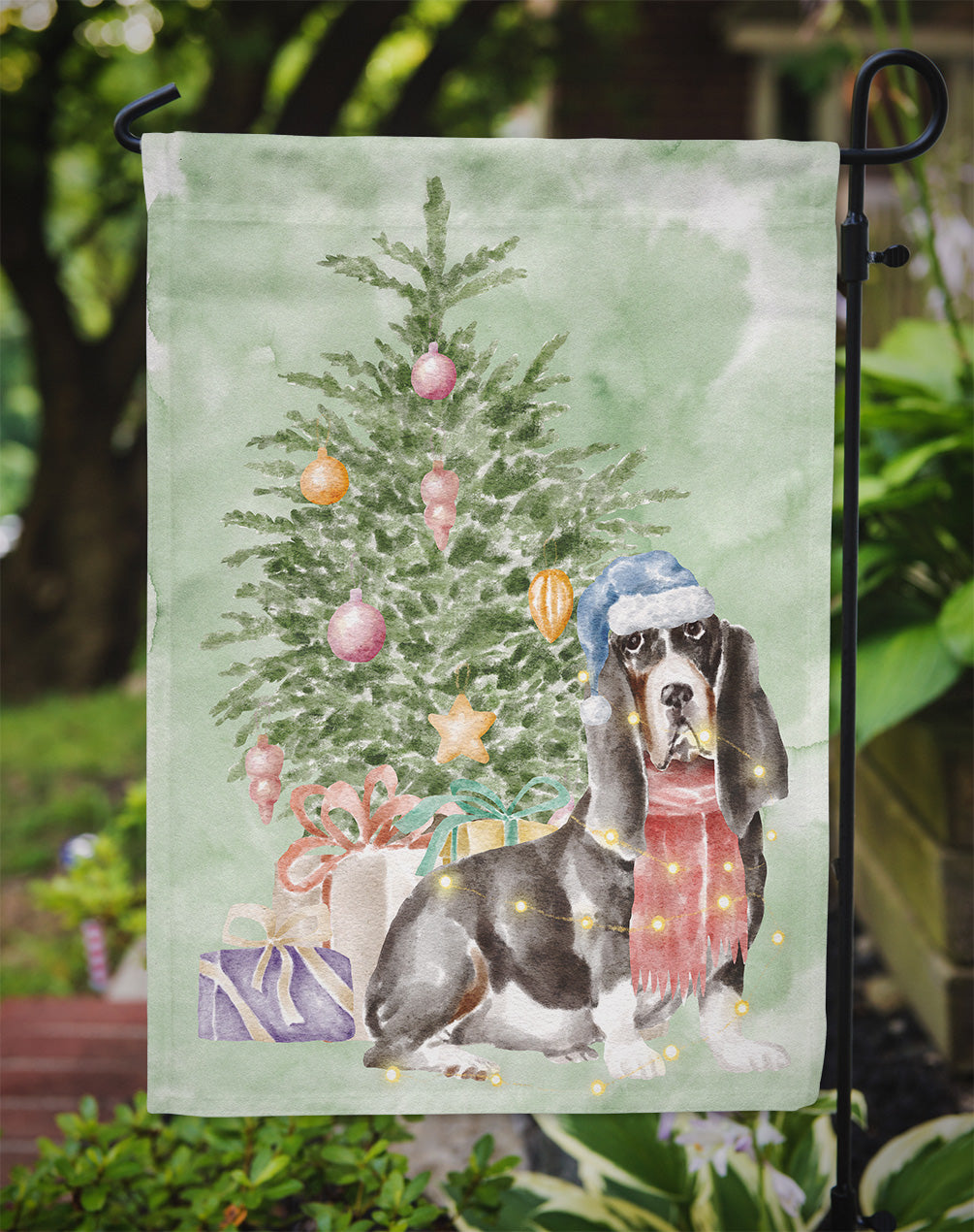Basset Hound #2 Christmas Presents and Tree Garden Flag Mailbox Decorative Yard Banner Outside Patio Artwork for Flower Beds, Garden Size, Multicolor