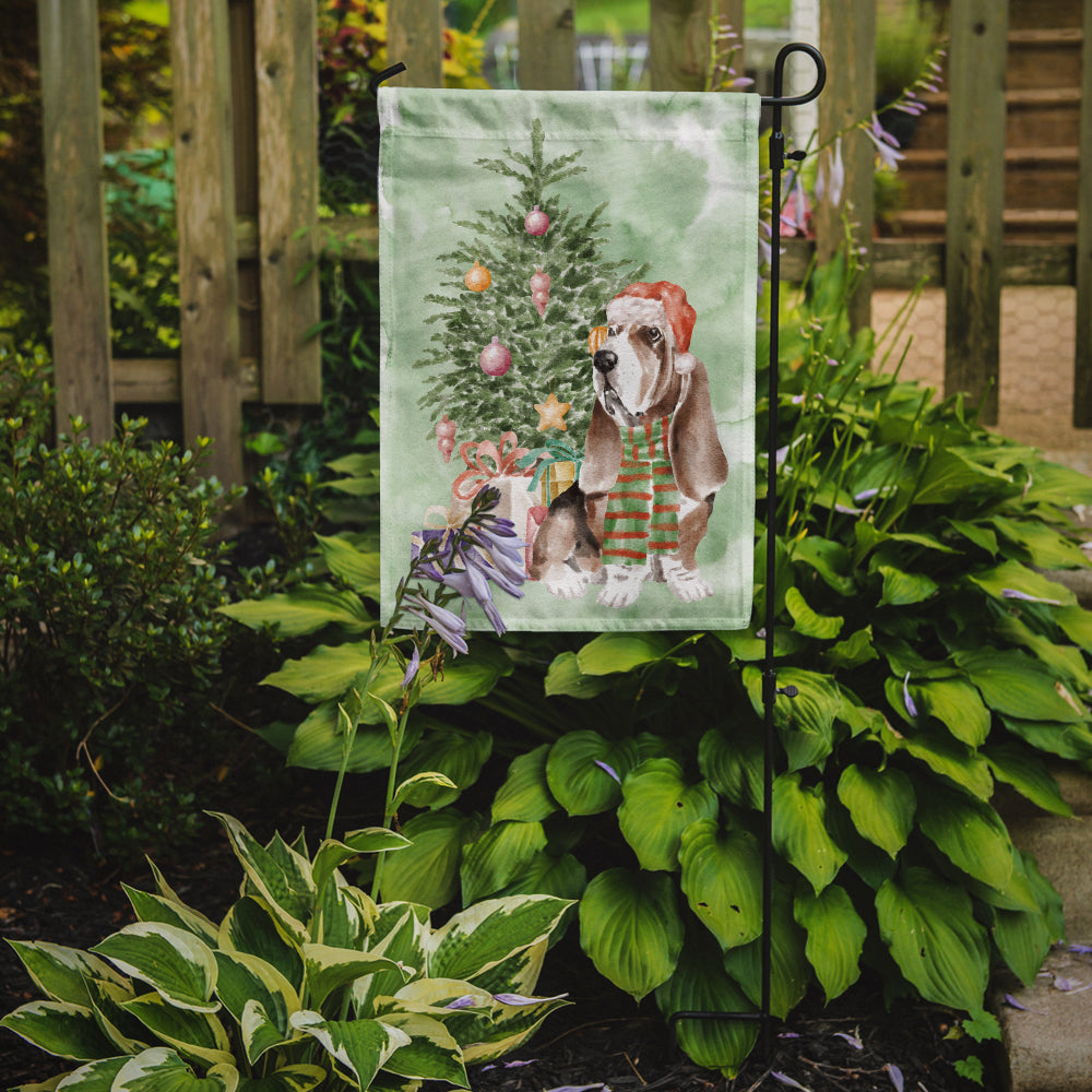 Basset Hound #3 Christmas Presents and Tree Garden Flag Mailbox Decorative Yard Banner Outside Patio Artwork for Flower Beds, Garden Size, Multicolor