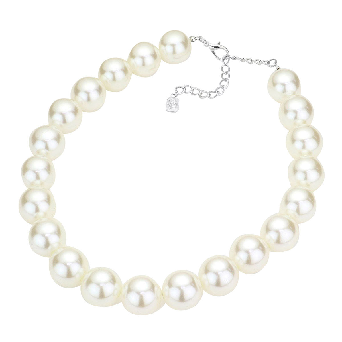 Oversized Pearl Necklace