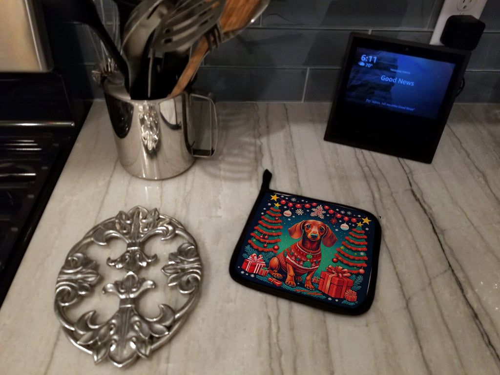 Dachshund Christmas Pot Holder Set of 2 Heat Resistant Quilted Hot Pads 7.5 x 7.5 Inch, Insulated Kitchen Trivets for Cooking & Baking