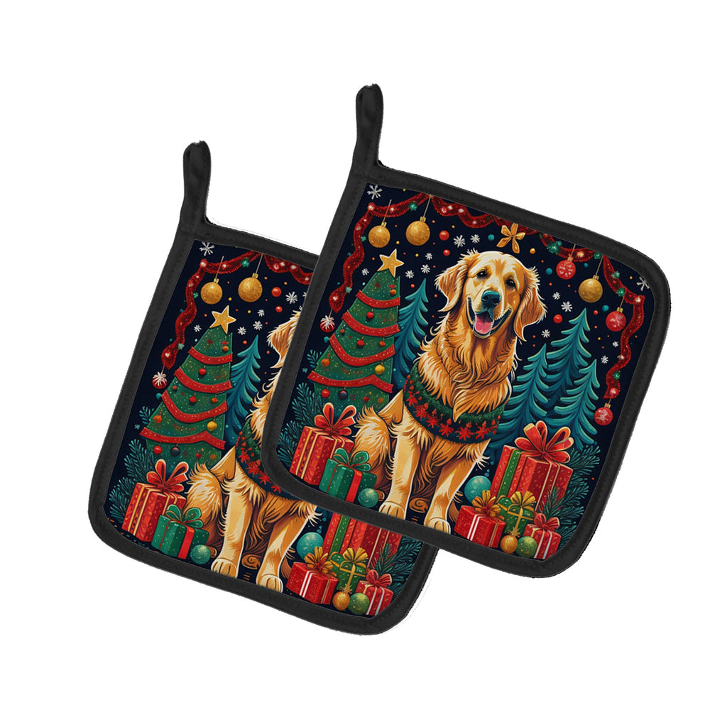 Golden Retriever Christmas Pot Holder Set of 2 Heat Resistant Quilted Hot Pads 7.5 x 7.5 Inch, Insulated Kitchen Trivets for Cooking & Baking