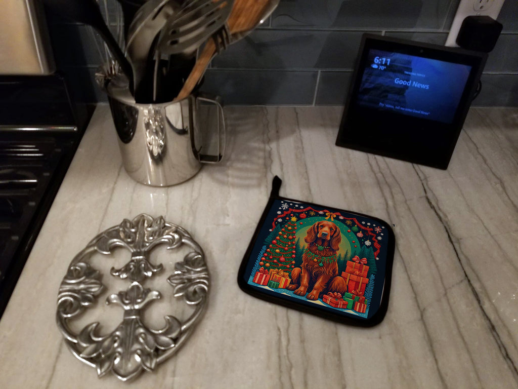 Irish Setter Christmas Pot Holder Set of 2 Heat Resistant Quilted Hot Pads 7.5 x 7.5 Inch, Insulated Kitchen Trivets for Cooking & Baking