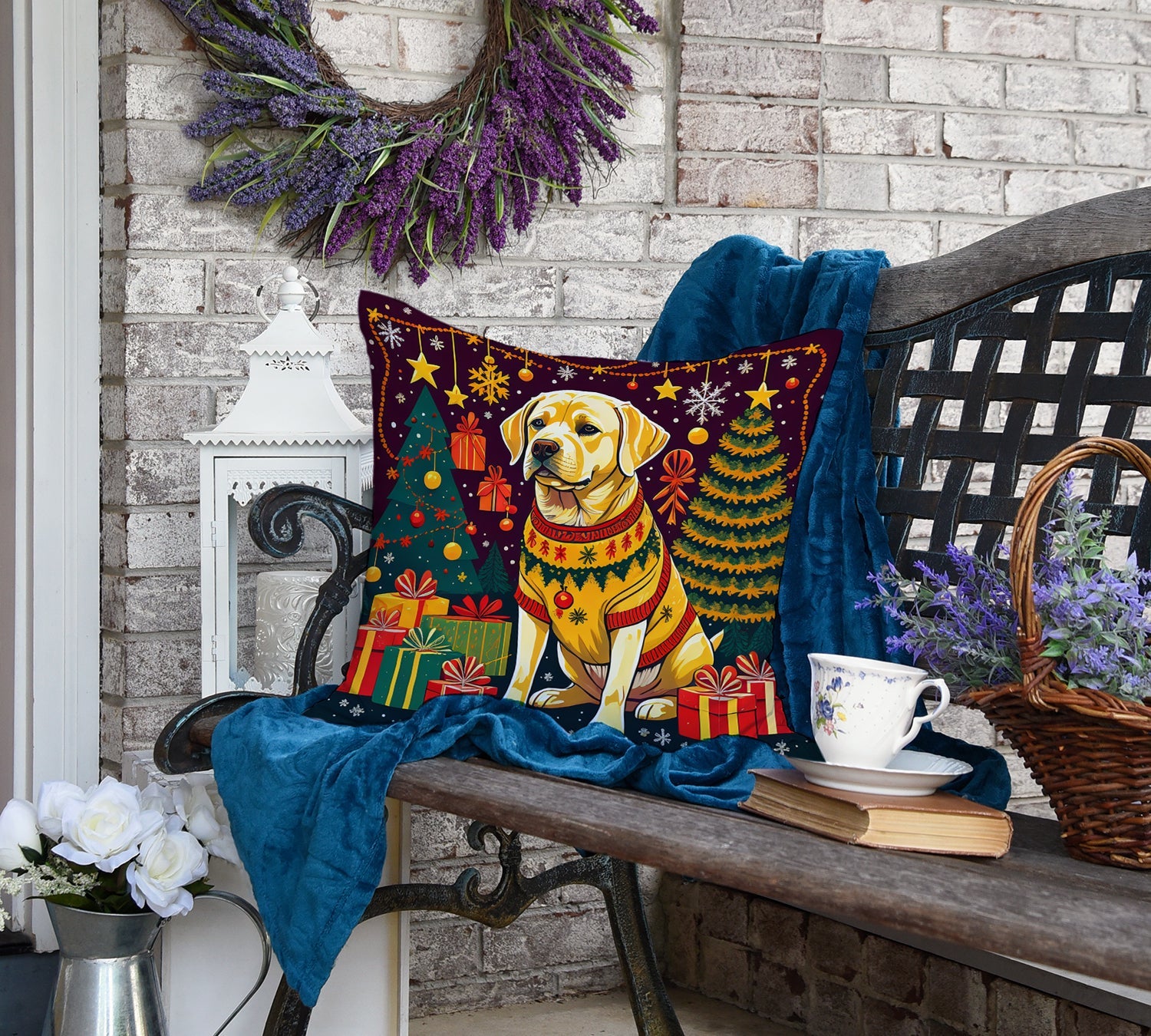 Yellow Labrador Retriever Christmas Decorative Throw Pillow 18x18 Indoor Outdoor Accent Cushion, Fabric Cover with Insert for Sofa, Bed, Porch & Living Room