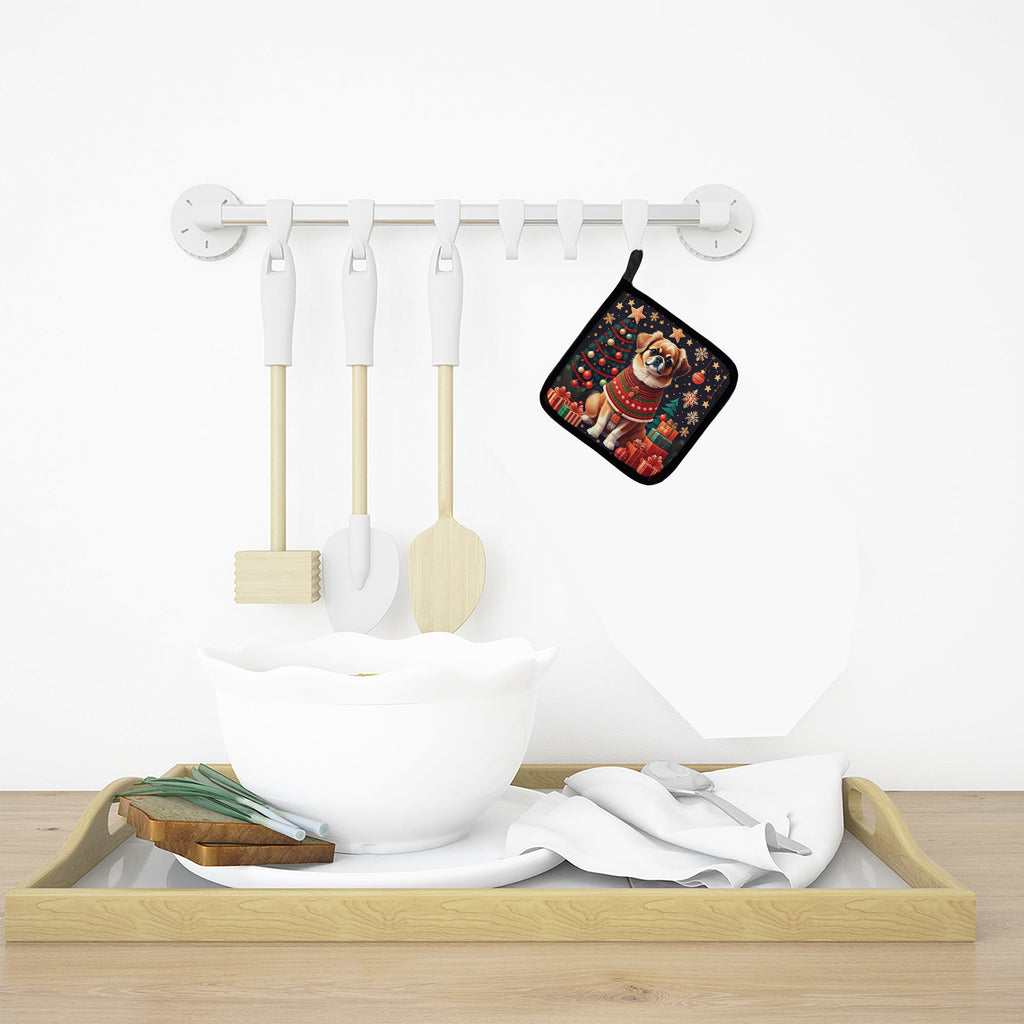 Tibetan Spaniel Christmas Pot Holder Set of 2 Heat Resistant Quilted Hot Pads 7.5 x 7.5 Inch, Insulated Kitchen Trivets for Cooking & Baking