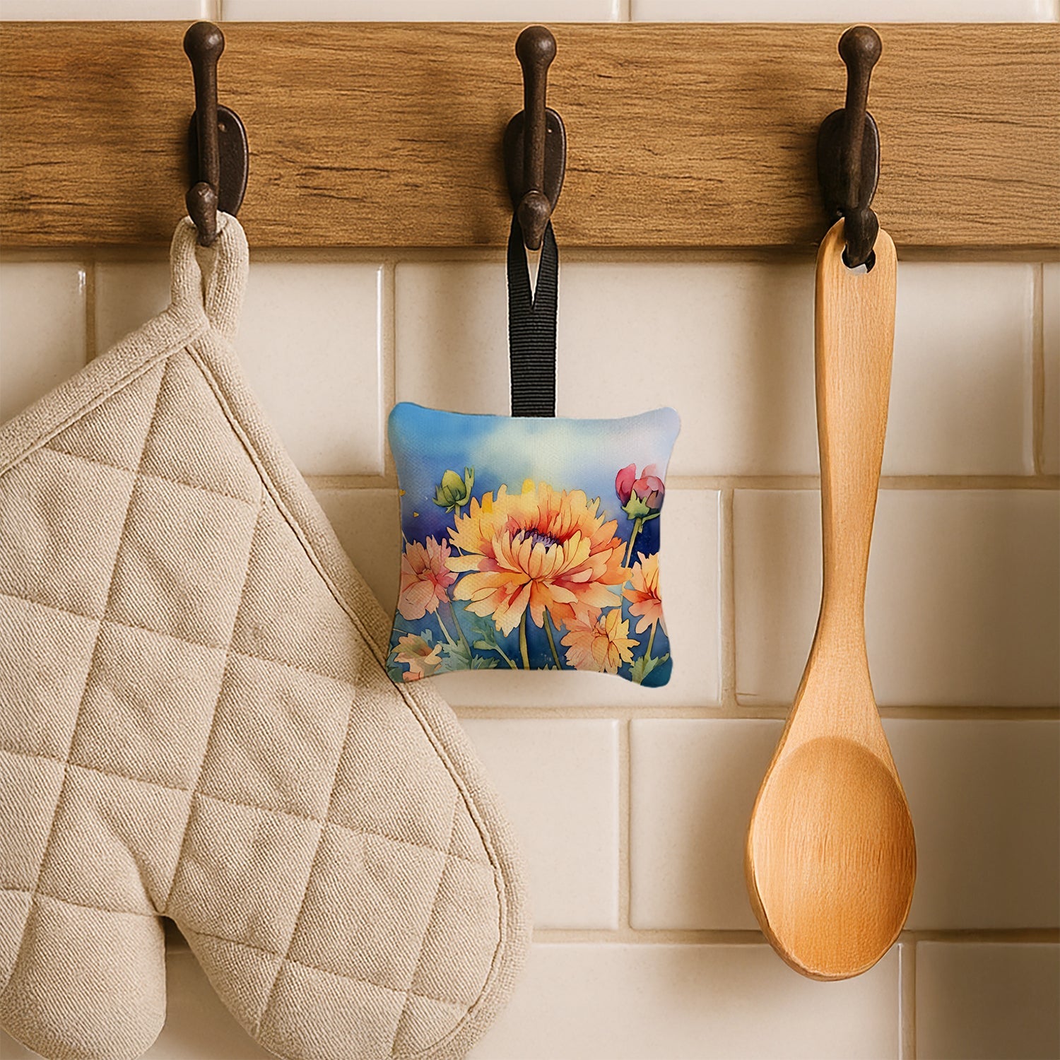 Chrysanthemums in Watercolor Hanging Square Fabric Ornament 3.5 × 3.5 Decorative Door-Knob & Tree Hanger, Soft Fabric