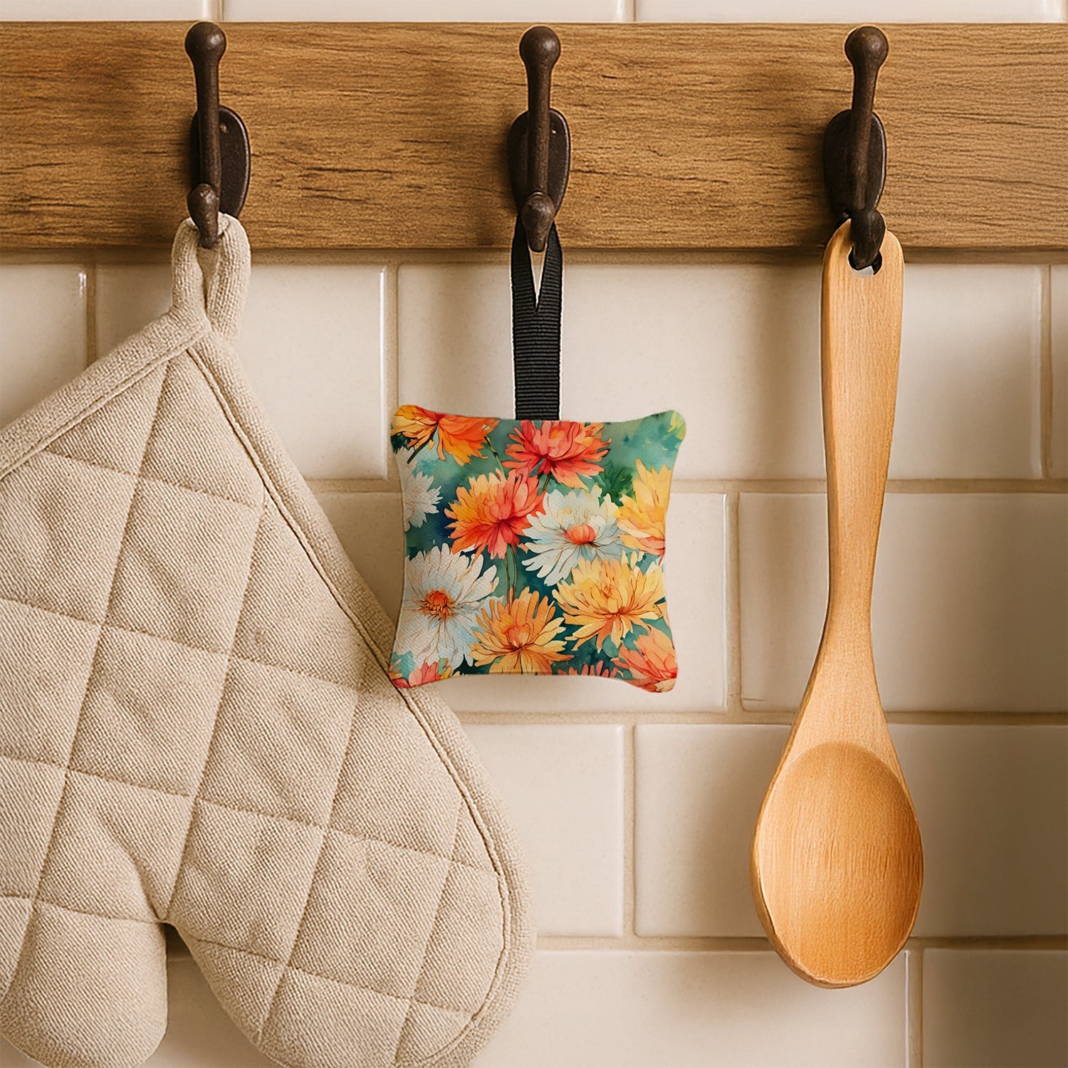 Chrysanthemums in Watercolor Hanging Square Fabric Ornament 3.5 × 3.5 Decorative Door-Knob & Tree Hanger, Soft Fabric
