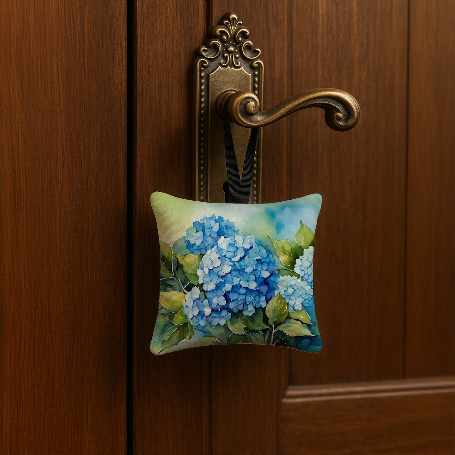 Hydrangeas in Watercolor Hanging Square Fabric Ornament 3.5 × 3.5 Decorative Door-Knob & Tree Hanger, Soft Fabric