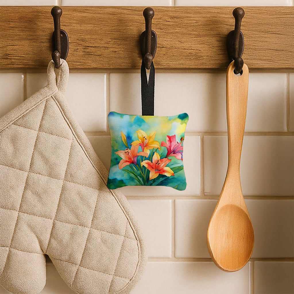 Lilies in Watercolor Hanging Square Fabric Ornament 3.5 × 3.5 Decorative Door-Knob & Tree Hanger, Soft Fabric