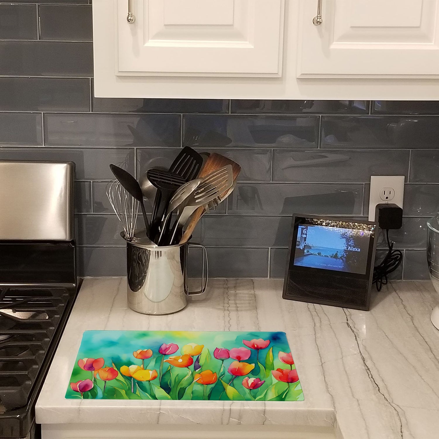 Tulips in Watercolor Cutting Board Tempered Glass Kitchen Cutting Surface, Heat Resistant Chopping, Non-Slip Feet, Food Prep & Serving