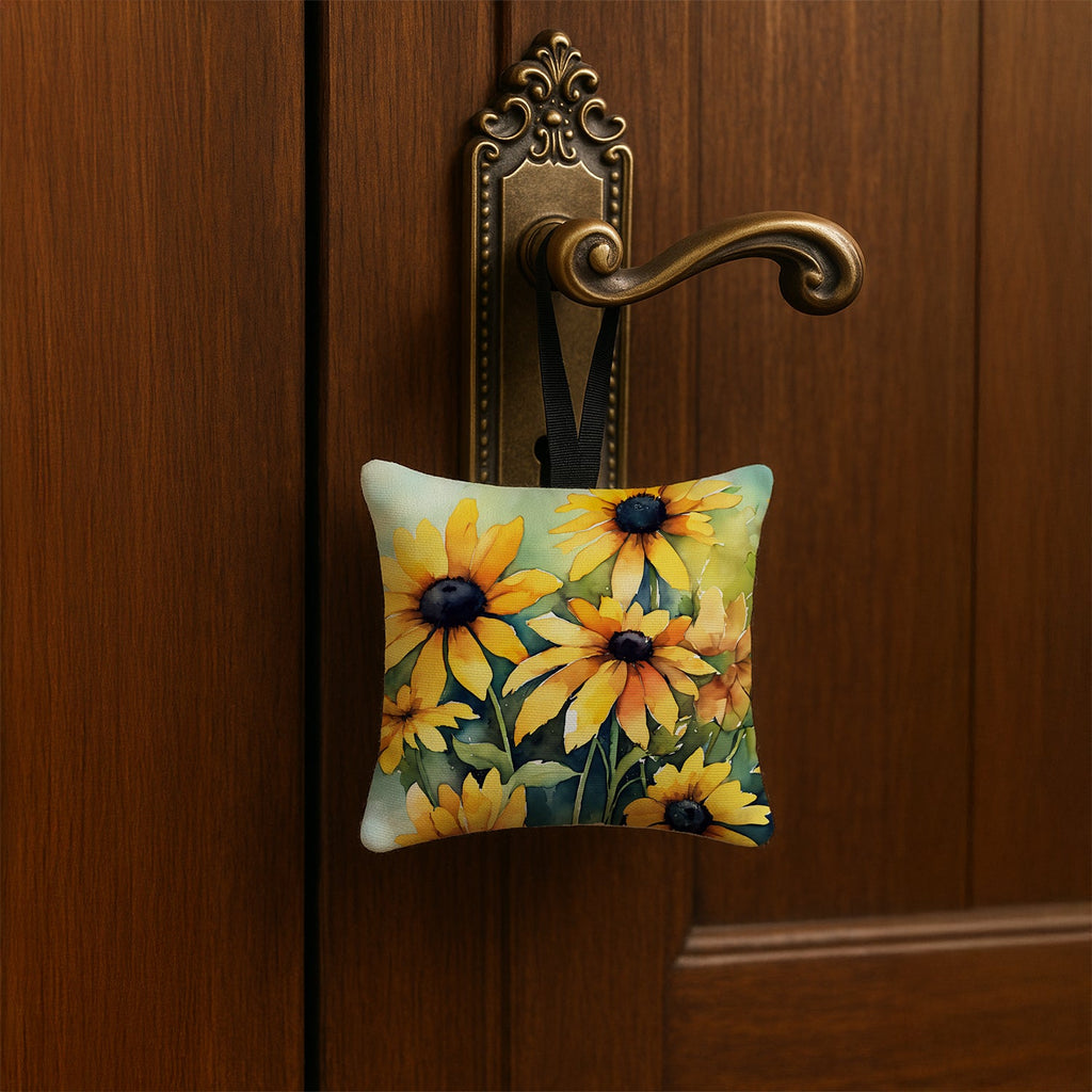Maryland Black-Eyed Susans in Watercolor Hanging Square Fabric Ornament 3.5 × 3.5 Decorative Door-Knob & Tree Hanger, Soft Fabric