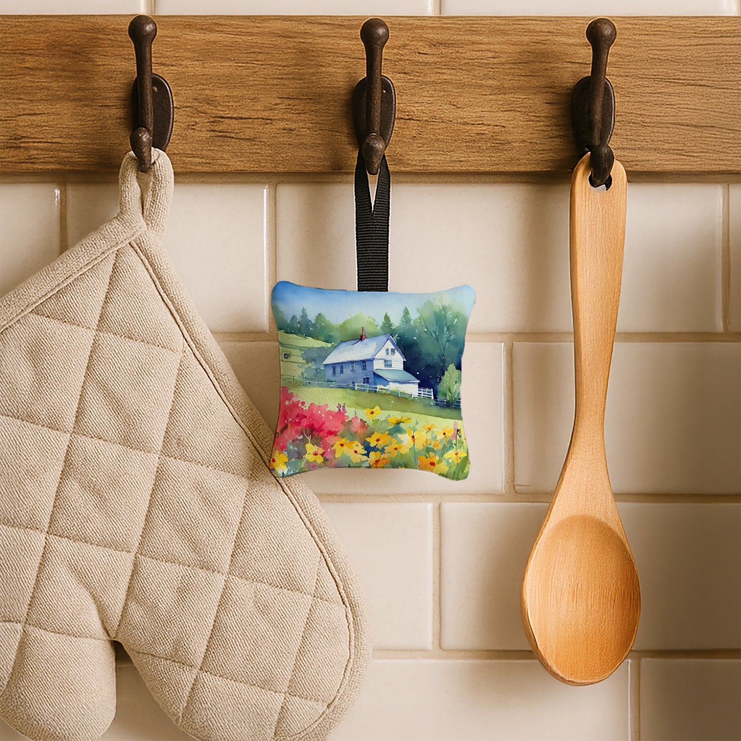 Massachusetts Mayflowers in Watercolor Hanging Square Fabric Ornament 3.5 × 3.5 Decorative Door-Knob & Tree Hanger, Soft Fabric