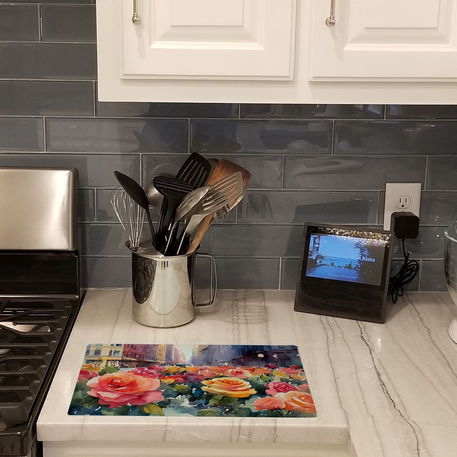 New York Roses in Watercolor Cutting Board Tempered Glass Kitchen Cutting Surface, Heat Resistant Chopping, Non-Slip Feet, Food Prep & Serving