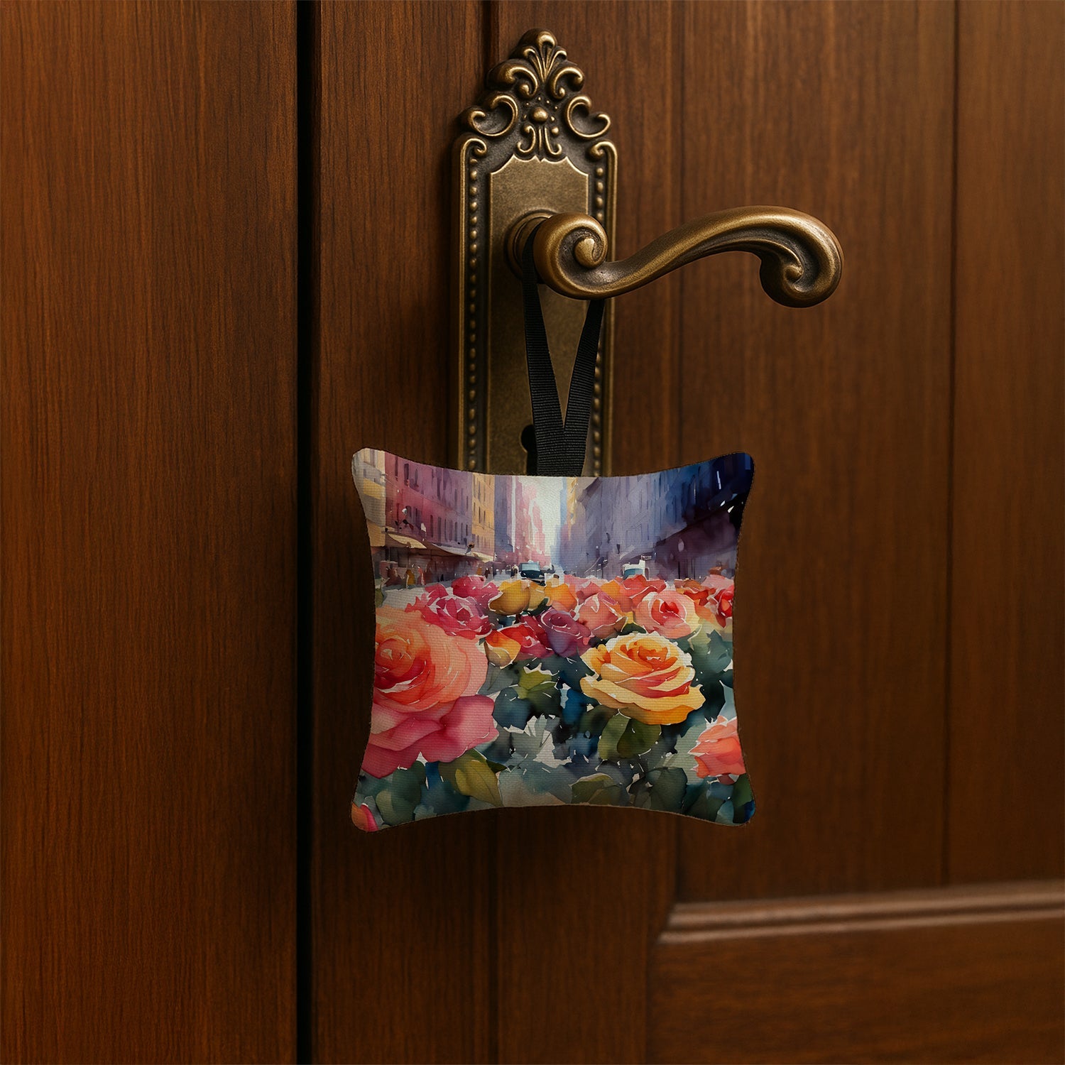 New York Roses in Watercolor Hanging Square Fabric Ornament 3.5 × 3.5 Decorative Door-Knob & Tree Hanger, Soft Fabric