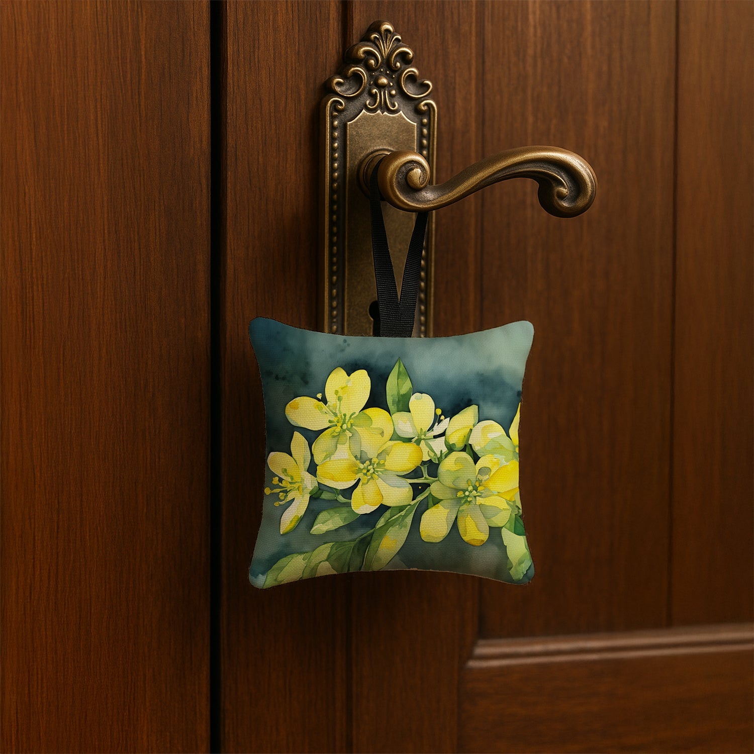 South Carolina Yellow Jessamine in Watercolor Hanging Square Fabric Ornament 3.5 × 3.5 Decorative Door-Knob & Tree Hanger, Soft Fabric