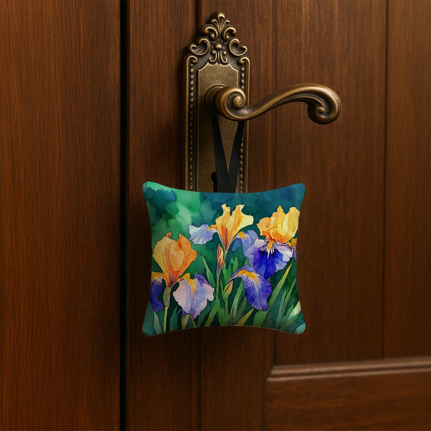 Tennessee Iris in Watercolor Hanging Square Fabric Ornament 3.5 × 3.5 Decorative Door-Knob & Tree Hanger, Soft Fabric